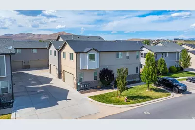 3765 E Cunninghill Dr, Eagle Mountain, UT 84005 - Photo 19