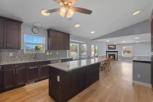 9497 S Lady Dove Ln, South Jordan, UT 84095 - Photo 11