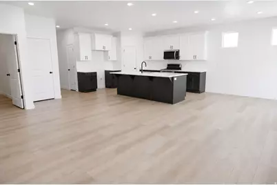 1004 W Paramount Cv S #315, Riverdale, UT 84405 - Photo 13