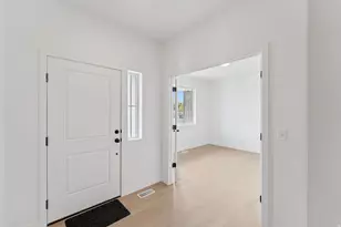 1004 W Paramount Cv S, Riverdale, UT 84405 - Photo 15