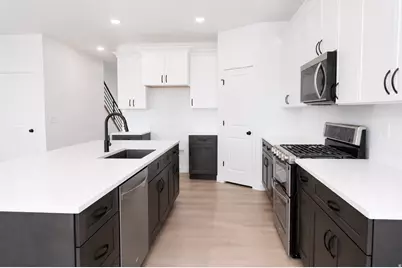 1004 W Paramount Cv S #315, Riverdale, UT 84405 - Photo 11