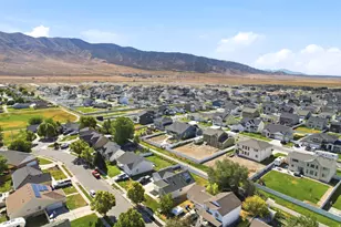1836 E Canary Way S, Eagle Mountain, UT 84005 - Photo 29