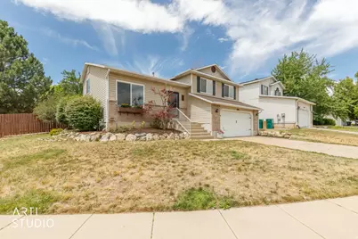 606 S 925 E, Layton, UT 84041 - Photo 3