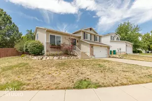 606 S 925 E, Layton, UT 84041 - Photo 3