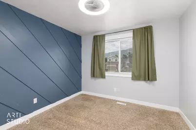606 S 925 E, Layton, UT 84041 - Photo 17