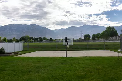1204 N 3020 W, Provo, UT 84601 - Photo 5