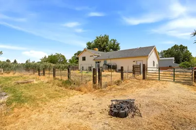 5049 S 4300 W, Hooper, UT 84315 - Photo 25