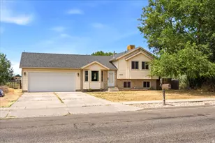 5049 S 4300 W, Hooper, UT 84315 - Photo 27