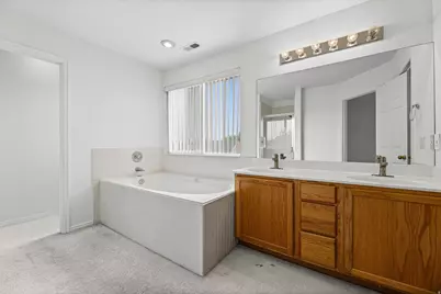 8784 S Pebblecreek Rd, West Jordan, UT 84081 - Photo 19