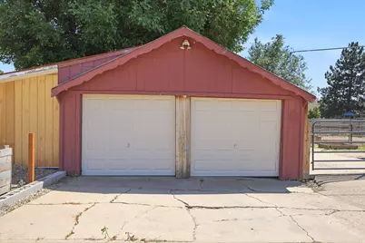 2093 E 6600 S, Uintah, UT 84405 - Photo 3