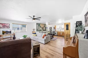 2093 E 6600 S, Uintah, UT 84405 - Photo 11