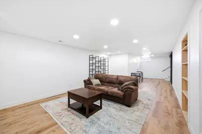 2093 E 6600 S, Uintah, UT 84405 - Photo 21