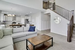 892 S Honeysuckle Way, Fruit Heights, UT 84037 - Photo 9