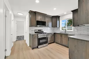 321 E 4675 S, Washington Terrace, UT 84405 - Photo 13
