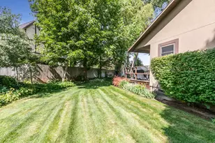1406 E Lombardy Ct, Murray, UT 84121 - Photo 41