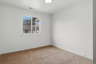 848 E Bristle Pine Pl Pl, Salt Lake City, UT 84106 - Photo 9