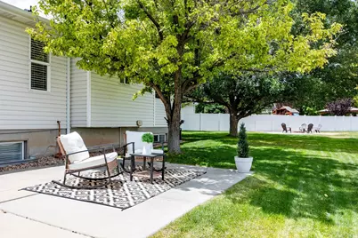 5076 W 7660 S, West Jordan, UT 84081 - Photo 37