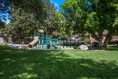 742 Sheringham Ct, Farmington, UT 84025 - Photo 55