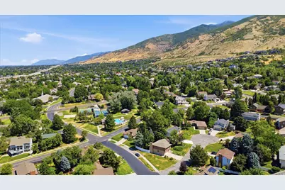 742 Sheringham Ct, Farmington, UT 84025 - Photo 43