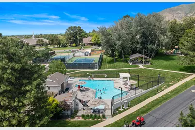 742 Sheringham Ct, Farmington, UT 84025 - Photo 49