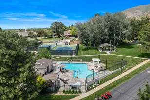742 Sheringham Ct, Farmington, UT 84025 - Photo 49