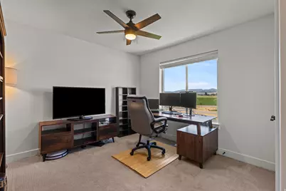 702 E 675 S, Hyrum, UT 84319 - Photo 21