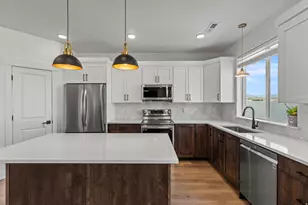 702 E 675 S, Hyrum, UT 84319 - Photo 9
