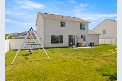 702 E 675 S, Hyrum, UT 84319 - Photo 27