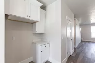 1054 S 2740 E, Spanish Fork, UT 84660 - Photo 9