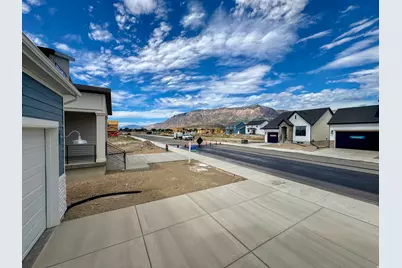2945 N Devon Dr #245, Ogden, UT 84404 - Photo 3