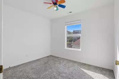 3918 E Parkers Pl, Eagle Mountain, UT 84005 - Photo 35