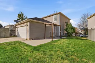 3918 E Parkers Pl, Eagle Mountain, UT 84005 - Photo 39