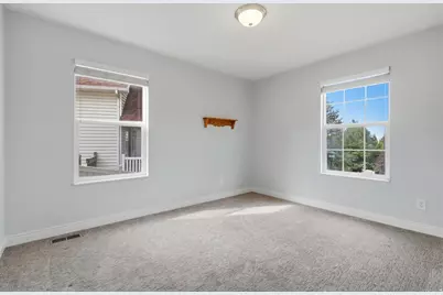 3918 E Parkers Pl, Eagle Mountain, UT 84005 - Photo 11