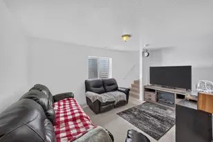 3918 E Parkers Pl, Eagle Mountain, UT 84005 - Photo 27