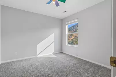 3918 E Parkers Pl, Eagle Mountain, UT 84005 - Photo 37