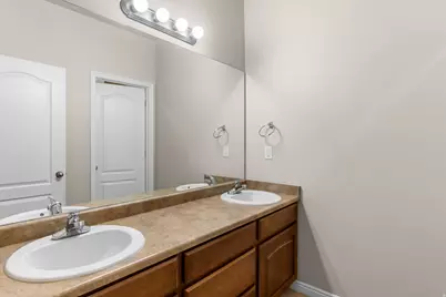 1077 N Adelburg Dr W, North Salt Lake, UT 84054 - Photo 25