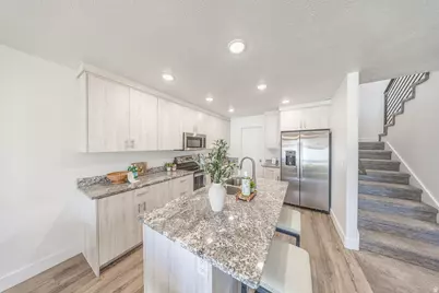 4991 S 475 W, Washington Terrace, UT 84405 - Photo 15