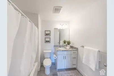 4991 S 475 W, Washington Terrace, UT 84405 - Photo 27