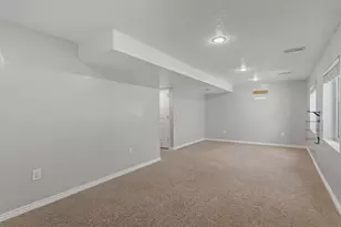 563 W Goldenrod Way, Saratoga Springs, UT 84045 - Photo 21