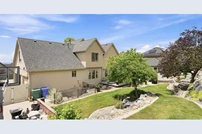 9498 N Canyon Heights Dr, Cedar Hills, UT 84062 - Photo 31