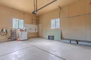 2072 W 3800 S, West Valley, UT 84119 - Photo 25
