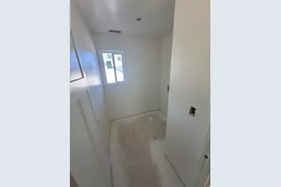 1029 N 2900 E, Layton, UT 84040 - Photo 5