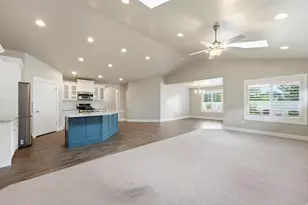 1917 N Farmington Hollow Cir, Farmington, UT 84025 - Photo 7