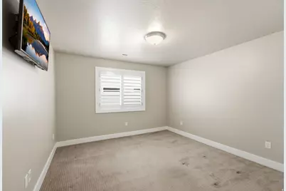 1917 N Farmington Hollow Cir, Farmington, UT 84025 - Photo 17