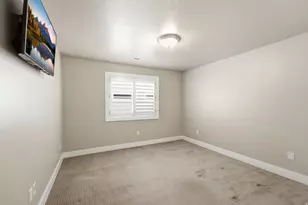 1917 N Farmington Hollow Cir, Farmington, UT 84025 - Photo 17