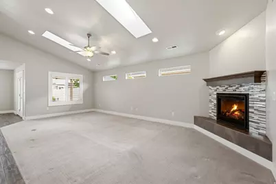 1917 N Farmington Hollow Cir, Farmington, UT 84025 - Photo 9
