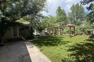 11031 S Old England Rd, Sandy, UT 84092 - Photo 5