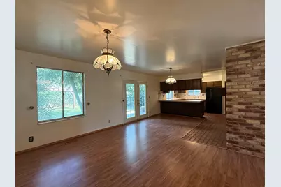 11031 S Old England Rd, Sandy, UT 84092 - Photo 13