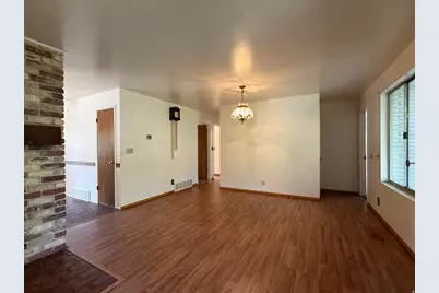11031 S Old England Rd, Sandy, UT 84092 - Photo 15