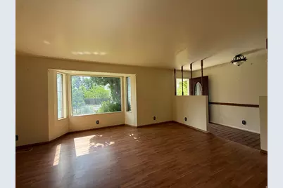 11031 S Old England Rd, Sandy, UT 84092 - Photo 9
